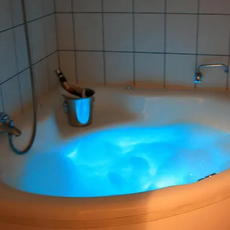 Sampetera Maja 4* Riga